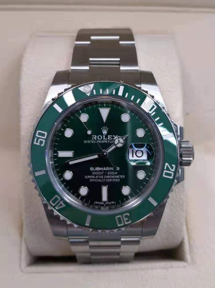 ROLEX 116610LV SABMARINER DATE